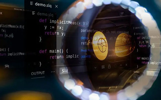 安陆 api php源码,下载的php源码怎么运行呢？